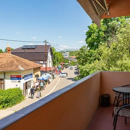 Smestaj Luka Konukevi 3*